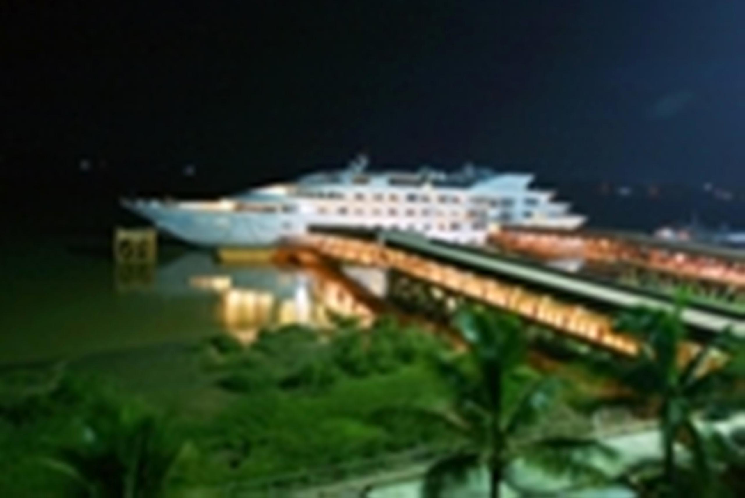 Vintage Luxury Yacht Hotel Yangon Exterior foto