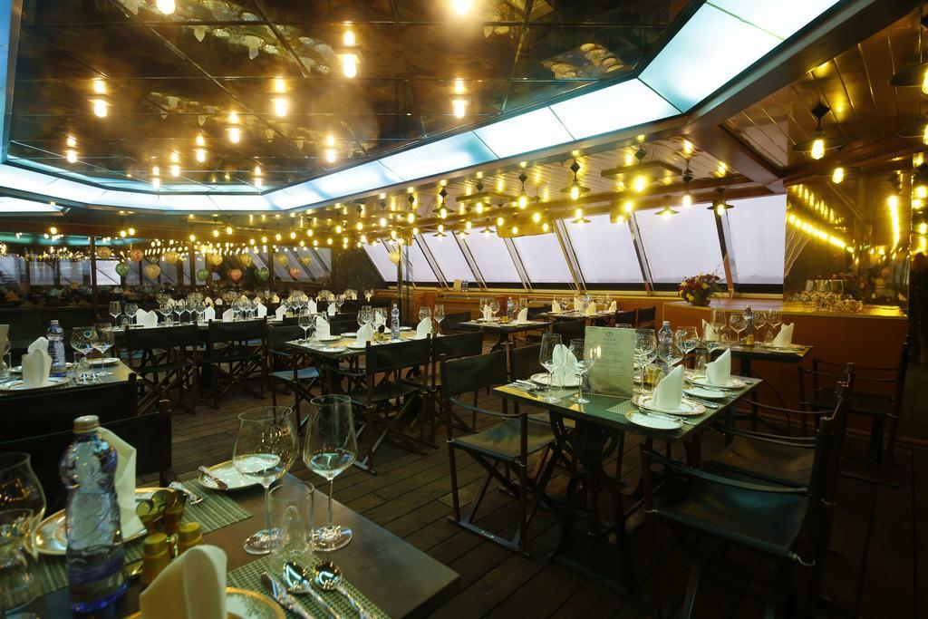 Vintage Luxury Yacht Hotel Yangon Exterior foto